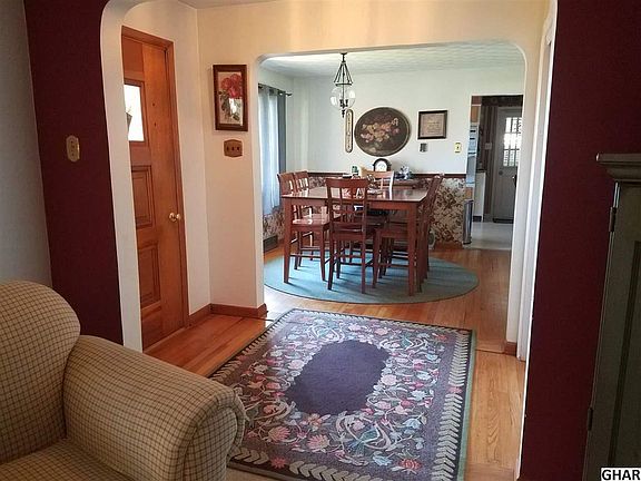 5th image of 605 Sunset Dr