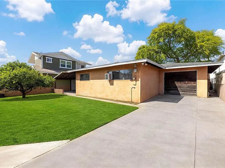 526 E Olive Ave #A — Photo 4