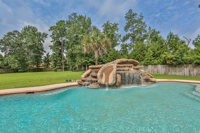 2nd image of 3902 Green Jade Dr