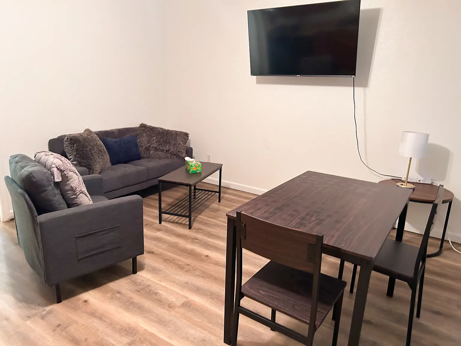 1 bed, 600 sqft, $850 — Photo 2
