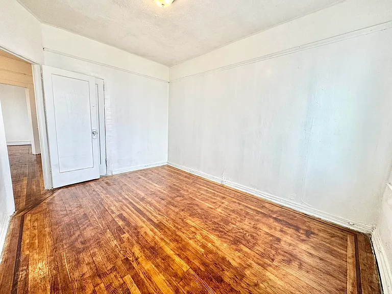 679 48th St #4B — Photo 21