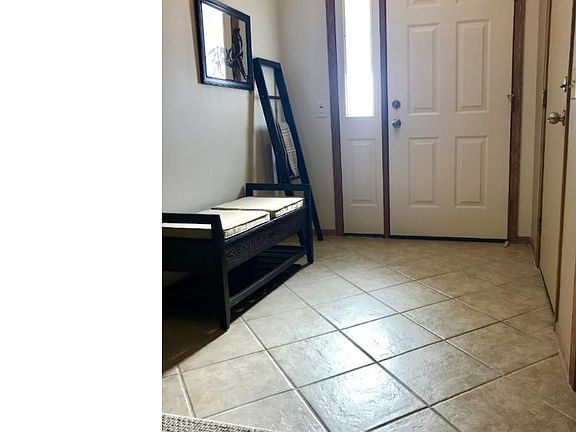 Large, welcoming foyer