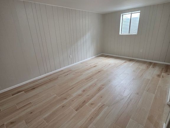4th image of 710 W Cleveland Cir
