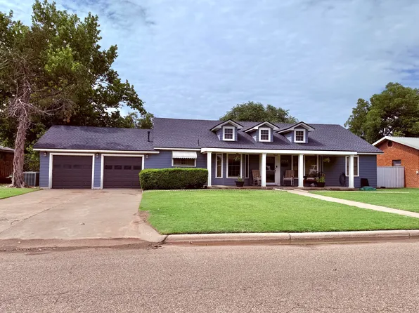 2203 W 12th St, Plainview, TX 79072