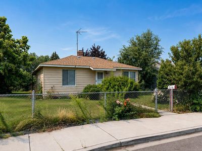 306 Adams St, Grandview, WA, 98930