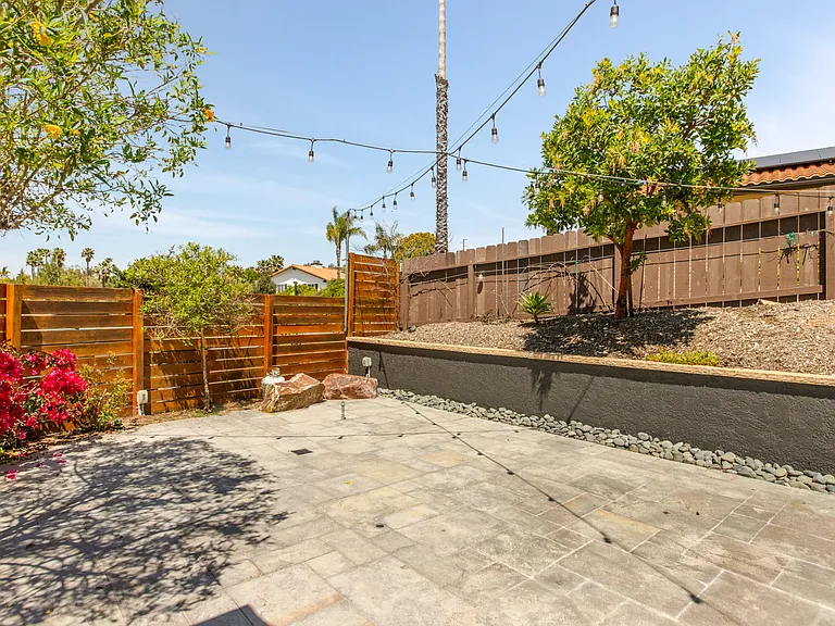 17175 Tam O Shanter Dr — Photo 37