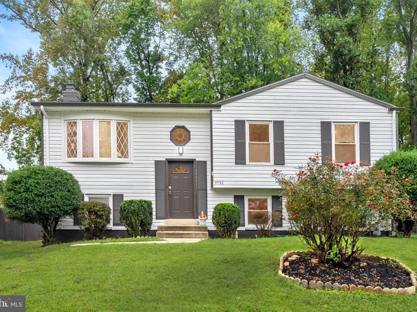 5594 Shadybrook Dr, Woodbridge, VA 22193