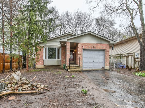 46 Bonaparte Ln, London, ON N5V 4A8