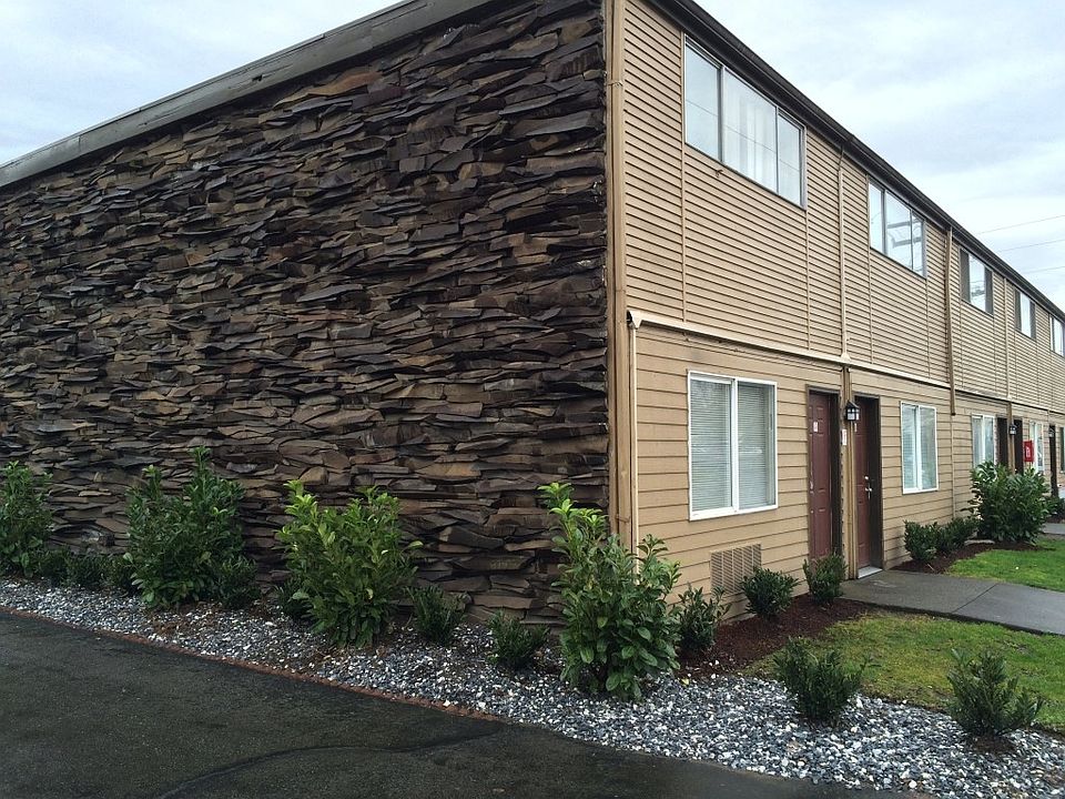 1st image of 403 W Meeker