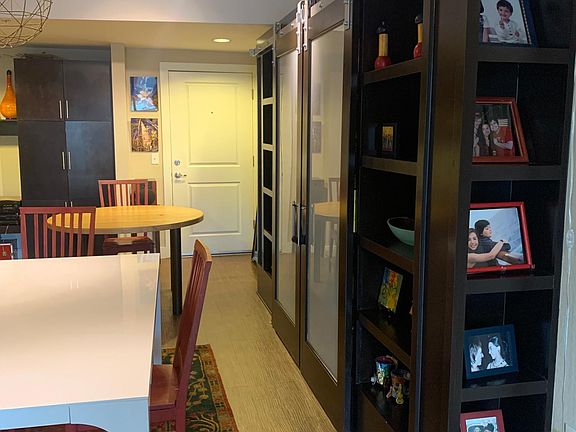 5th image of 250 S Jackson St APT 105