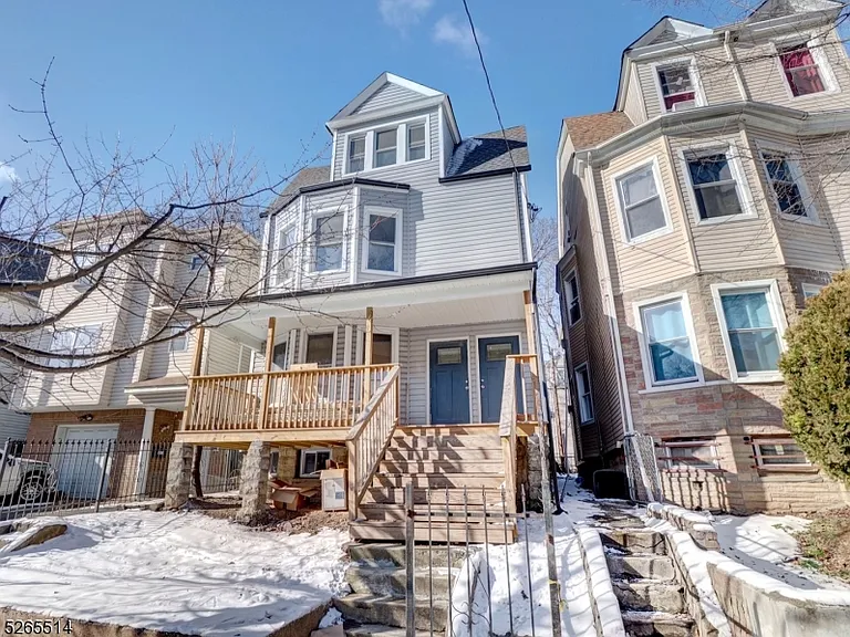 855 S 14th St #1 — Photo 1