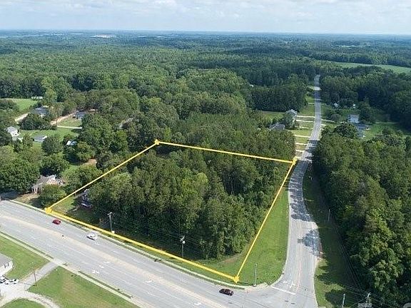 2nd image of 3120 Statesville Blvd