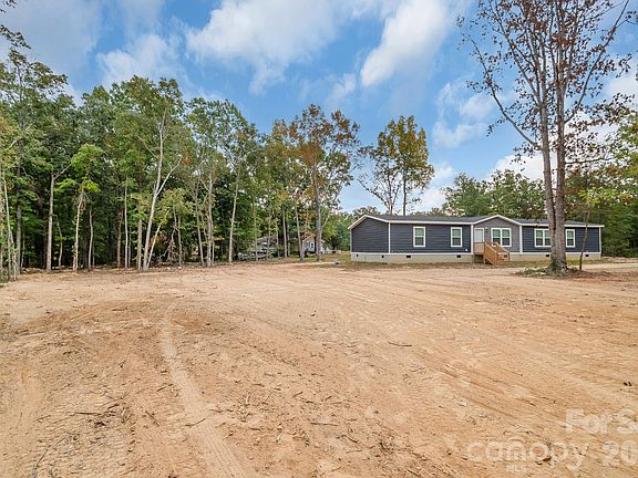 2nd image of 1120 Hammond Carnes Rd