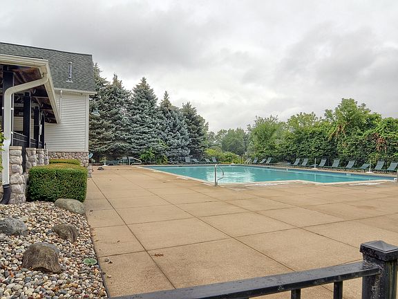 3rd image of 3699 Hidden Forest Dr