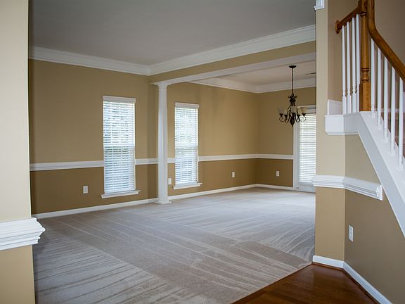 4th image of 7504 Common Oak Dr