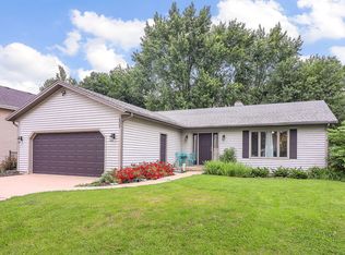 609 N Lyle Ave, Elgin, IL 60123