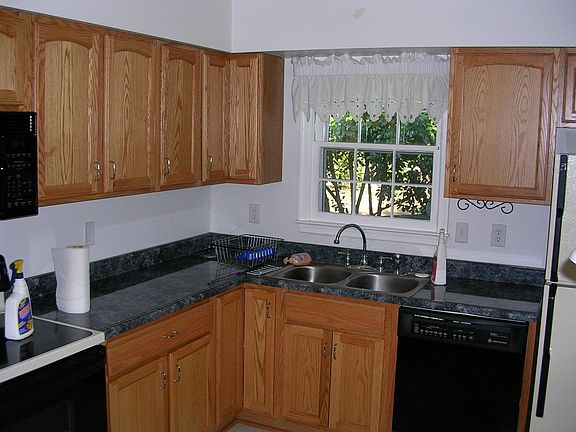 3rd image of 4356 Chambord Ln