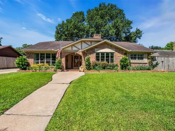 2012 Briar Ln, Richmond, TX 77469