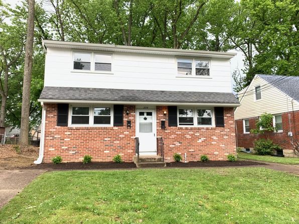 299 Locust Ave Floor 1