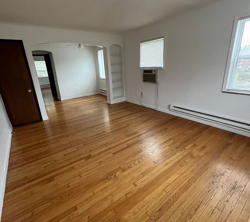 2nd image of 2250-2258 Torrey Hill Dr #2250-4
