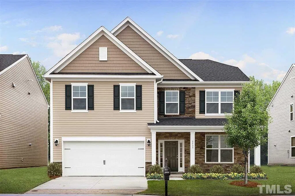 4 bed, 2512 sqft, $2,595 — Photo 1