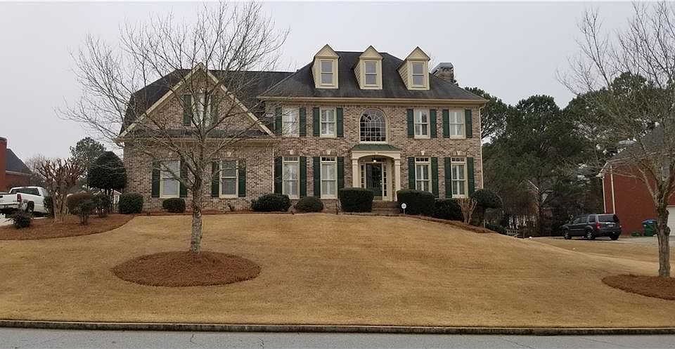 1st image of 2622 Dunmoore Dr S