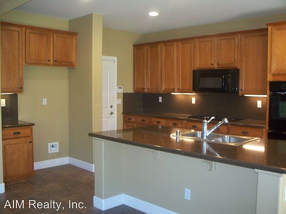 5th image of 1658 Markdale Ln