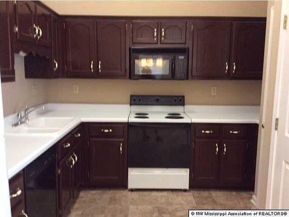 4th image of 5716 Kayla Dr