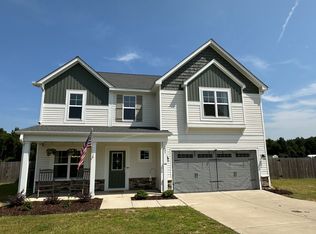 1605 Ranch House Ct, Linden, NC 28356