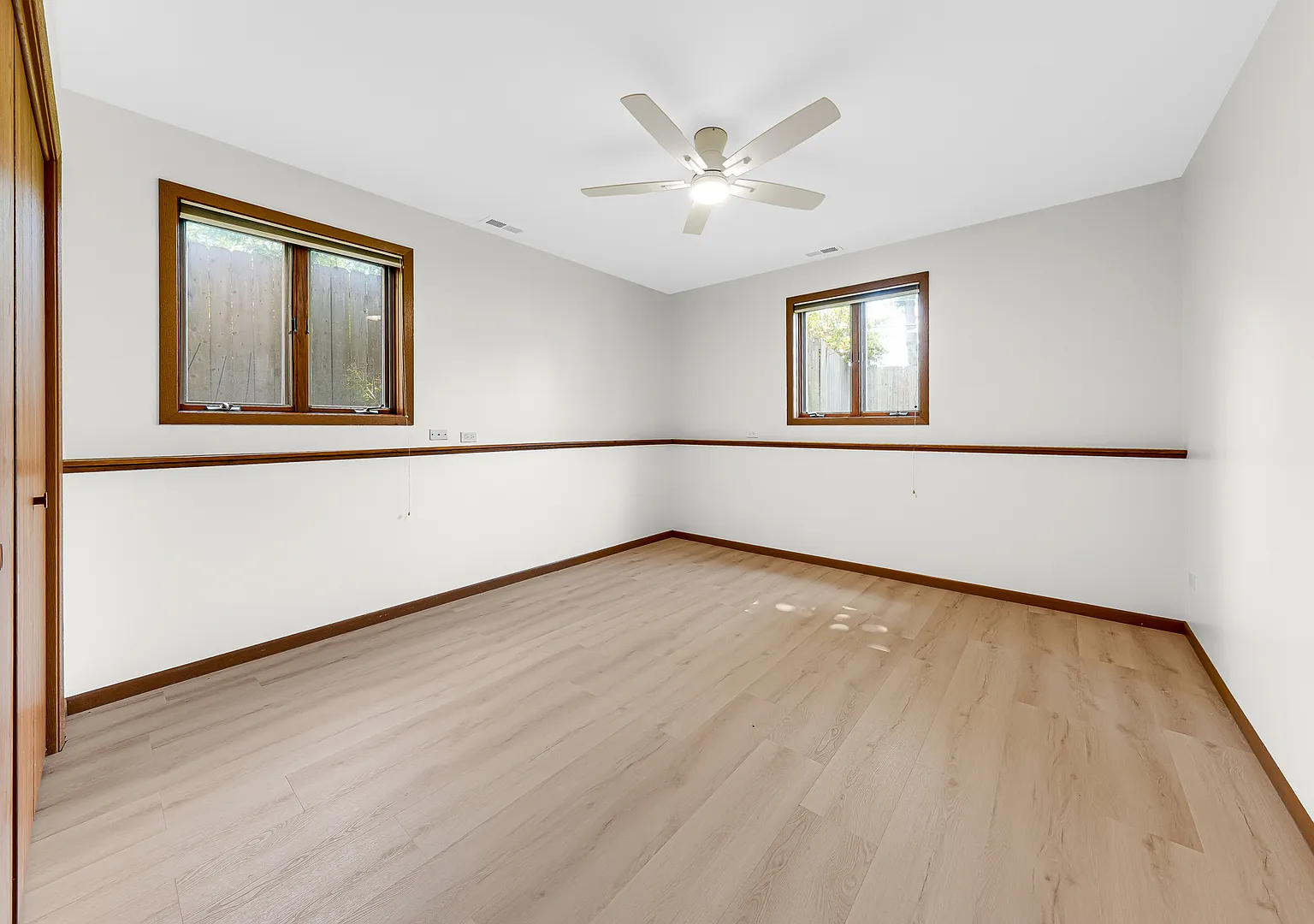 6 bed, 2572 sqft, $3,400 — Photo 4