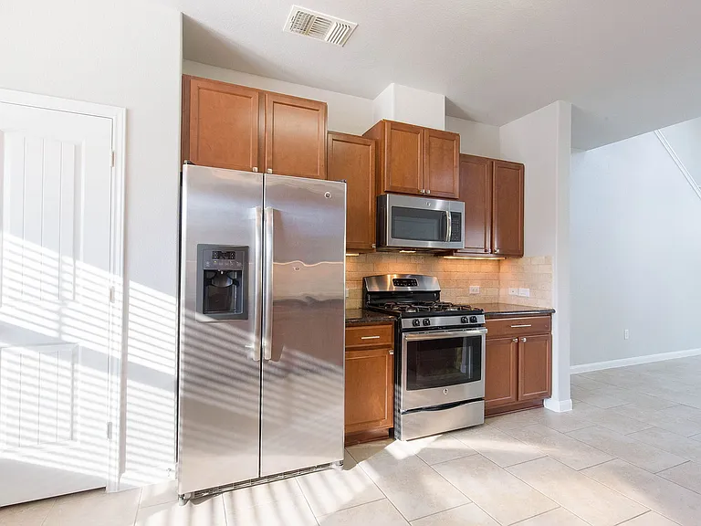 1620 Bryant Dr #2104 — Photo 6