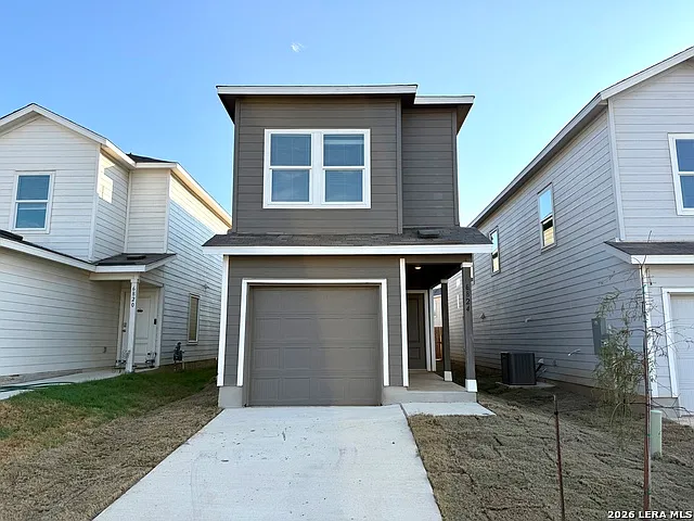 4 bed, 2.5 bath, 1535 sqft, $1,600 — Photo 4