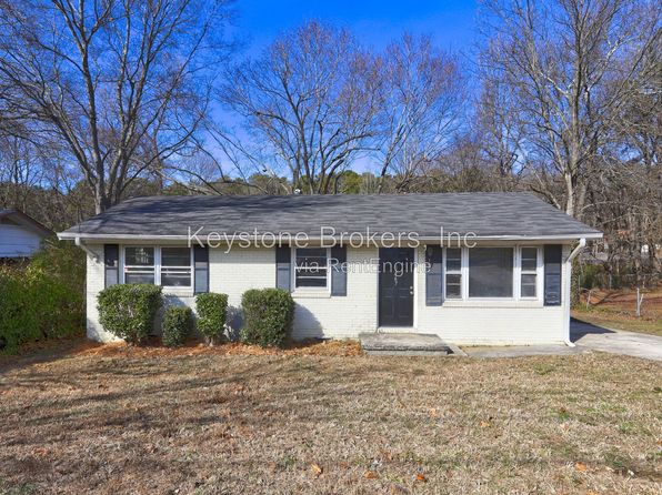 3467 Eisenhower Cir SE