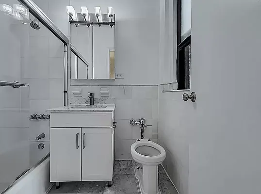 Rented by Metropolitan Property Group | media 6