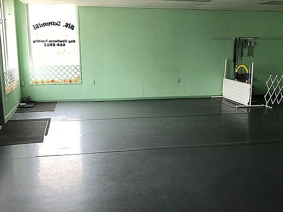 3rd image of 37 Saratoga Ave
