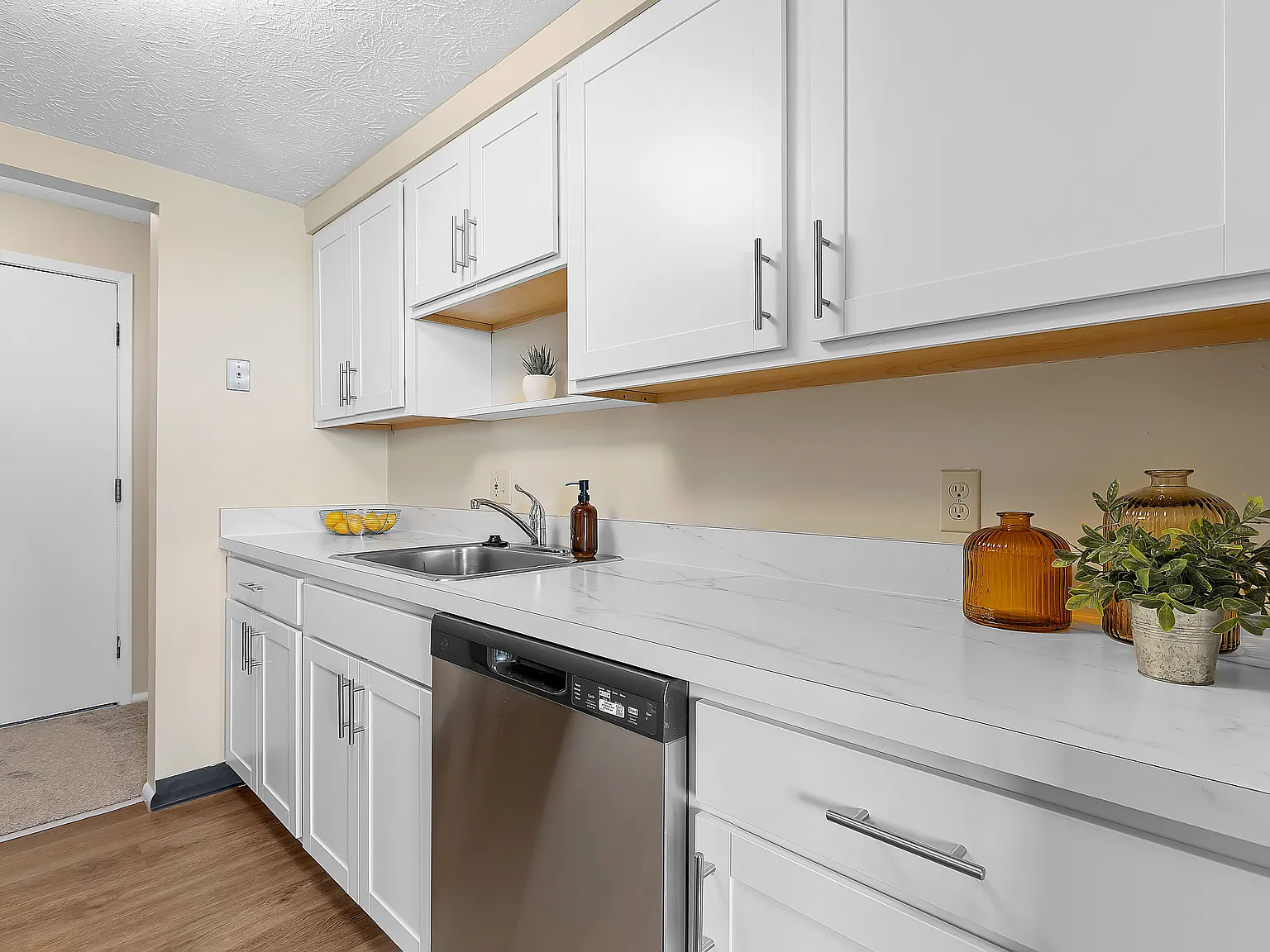 Concord Apartments — Photo 3