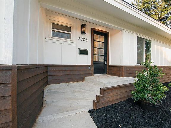 4th image of 6705 Pecan Park Dr
