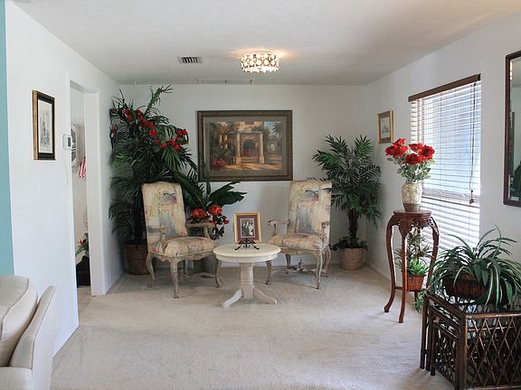 4th image of 1805 Caribbean Dr