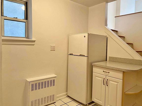 2nd image of 535 3rd Ave APT 6D
