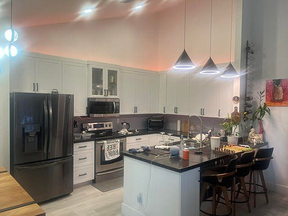 4th image of 1141 Summit Place Cir