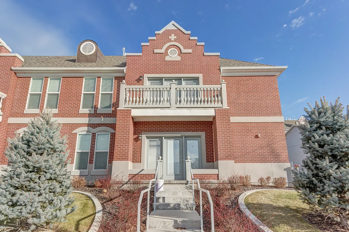 Building Photo - 390 N 600 E #409