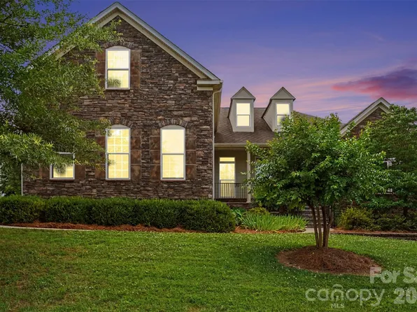 8432 Penton Pl, Harrisburg, NC 28075