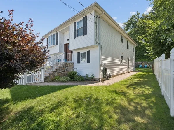 1200 Bay St, Fall River, MA 02724