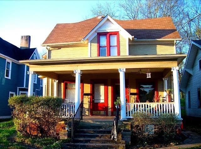 1st image of 1336 Grainger Ave NE