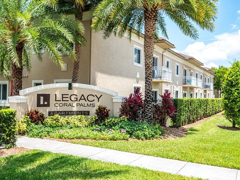 Legacy Coral Palms — Photo 1