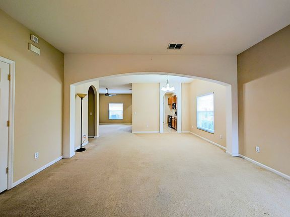 3rd image of 1000 Honey Blossom Dr