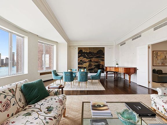 2nd image of 1 Beekman Pl APT 7B