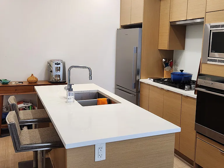 2528 Collingwood St #Penthouse 6 — Photo 8
