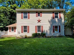 6 Knollwood Dr, Newton, NJ 07860