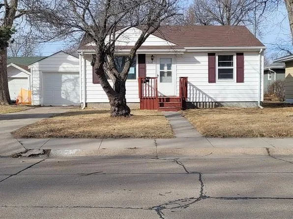 1308 N Park Ave, Grand Island, NE 68803